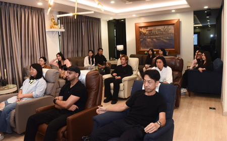 MBA BU Partners with La-Z-Boy Thailand to Enrich Learning Beyond the Classroom