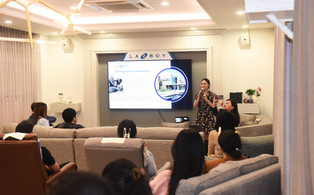 MBA BU Partners with La-Z-Boy Thailand to Enrich Learning Beyond the Classroom