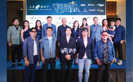 The atmosphere of the La-Z-Boy event, a thank you party for partners, and a celebration of the opening of a new gallery at Pinklao.