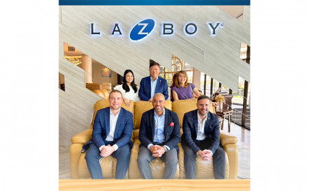 ผู้บริหารจาก La-Z-Boy International เยี่ยมชม เล-ซี-บอย แกลเลอรี ประเทศไทย